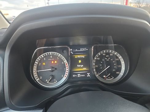 Used 2018 Nissan Titan PRO-4X image 14