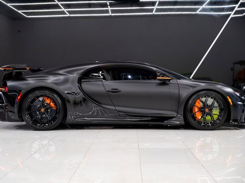 Used 2023 Bugatti Chiron Pur Sport image 6