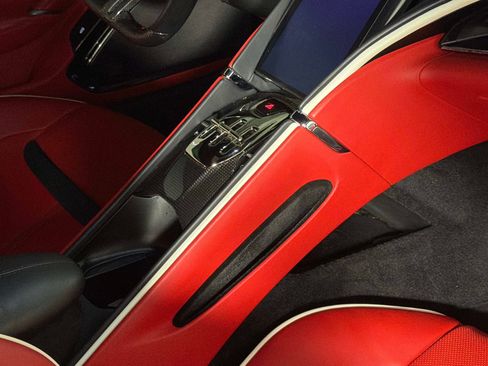 Used 2023 Ferrari Roma RWD image 23