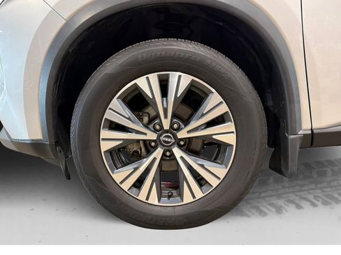 Used 2023 Nissan Rogue SV AWD/4WD image 46