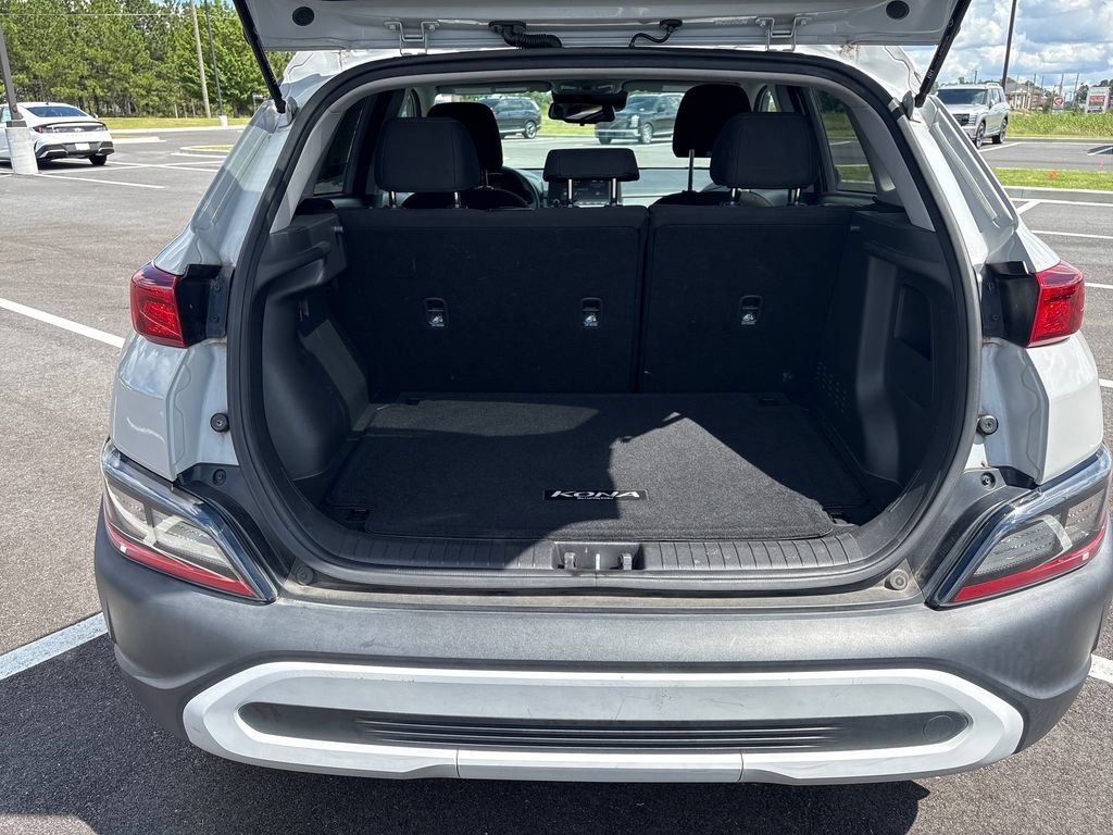 Used 2022 Hyundai Kona SEL w/ Convenience Package FWD image 14