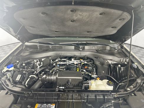 Used 2023 Ford Explorer XLT w/ Equipment Group 202A image 36