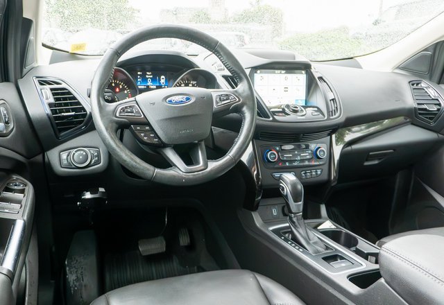 Used 2019 Ford Escape Titanium AWD/4WD image 14