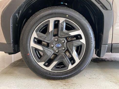 Certified 2025 Subaru Forester Limited AWD/4WD image 5