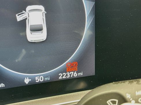 Used 2024 Hyundai Ioniq 6 SE RWD image 19