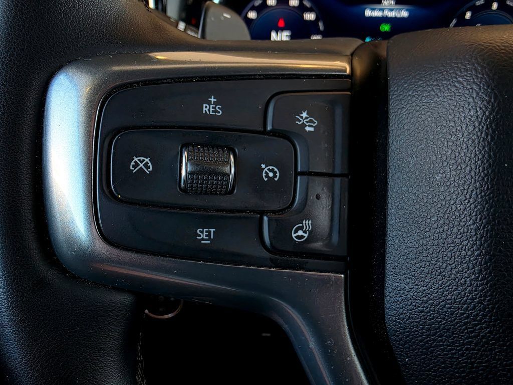 Used 2023 Chevrolet Silverado 1500 LTZ AWD/4WD image 27