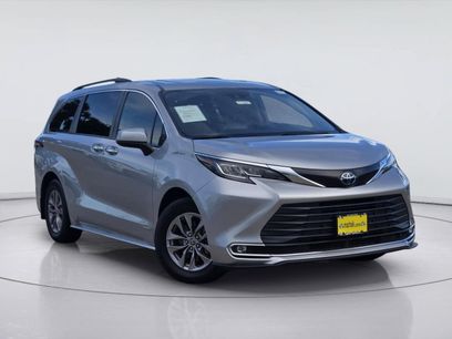 Used 2021 Toyota Sienna XLE