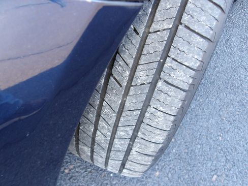 Used 2015 Toyota Prius Persona Series image 23