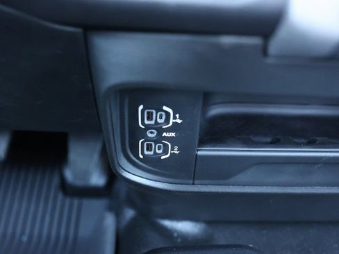 New 2024 RAM 5500 Tradesman AWD/4WD image 39