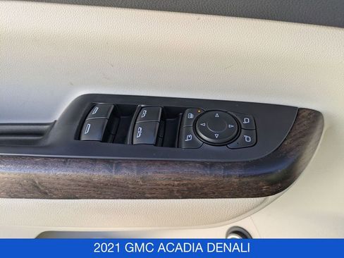 Used 2021 GMC Acadia Denali w/ Denali Ultimate Package image 15