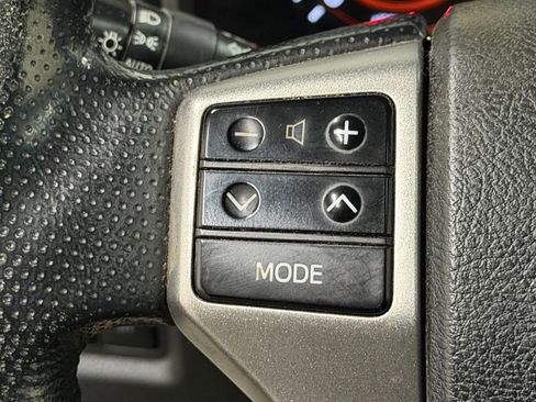 Used 2013 Toyota 4Runner Limited AWD/4WD image 37