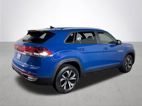 New 2025 Volkswagen Atlas Cross Sport SE image 6