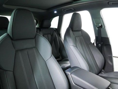 New 2025 Audi Q5 Premium Plus image 24