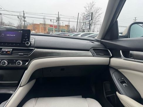 Used 2019 Honda Accord LX image 11