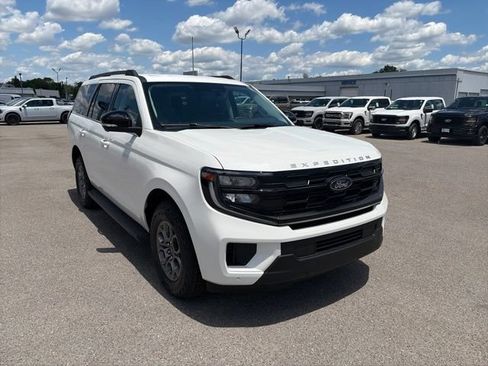 New 2026 Ford Expedition Active RWD image 8