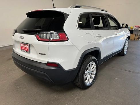 Used 2019 Jeep Cherokee Latitude w/ Popular Appearance Group FWD image 3