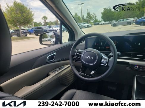 New 2026 Kia Carnival EX FWD image 24