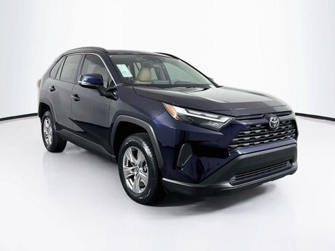 Certified 2022 Toyota RAV4 XLE w/ Convenience Package FWD image 8