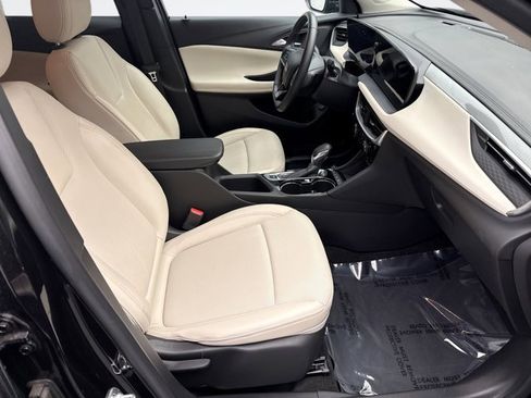 Used 2024 Buick Encore GX Sport Touring w/ Advanced Technology Package image 17