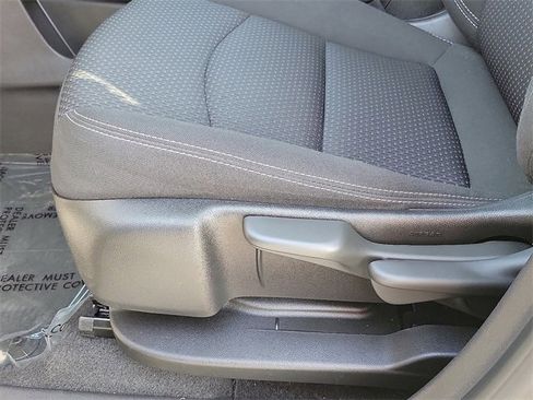 Used 2022 GMC Terrain SLE image 16