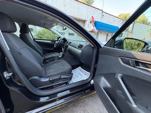 Used 2016 Volkswagen Passat 1.8T S FWD image 30