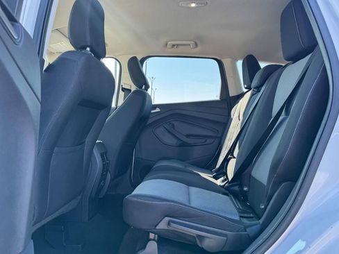 Used 2019 Ford Escape SE image 10
