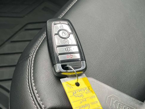 Used 2023 Ford Explorer XLT w/ Equipment Group 202A RWD image 39