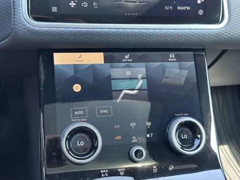 Used 2022 Land Rover Range Rover Velar R-Dynamic S AWD/4WD image 30