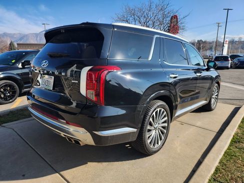 Used 2024 Hyundai Palisade Calligraphy image 5