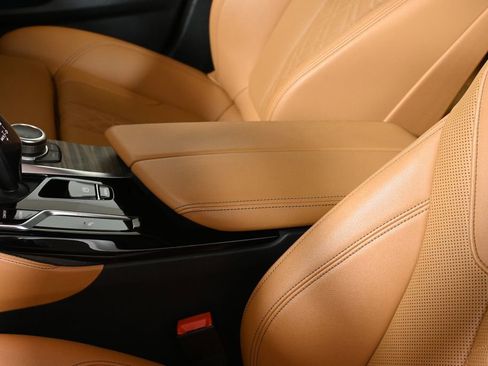 Certified 2022 BMW 540i xDrive w/ M Sport Package image 26