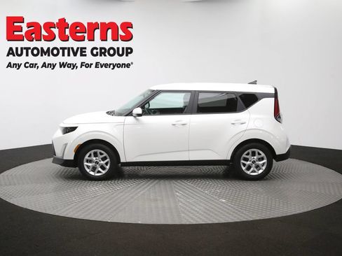 Used 2025 Kia Soul LX FWD image 58