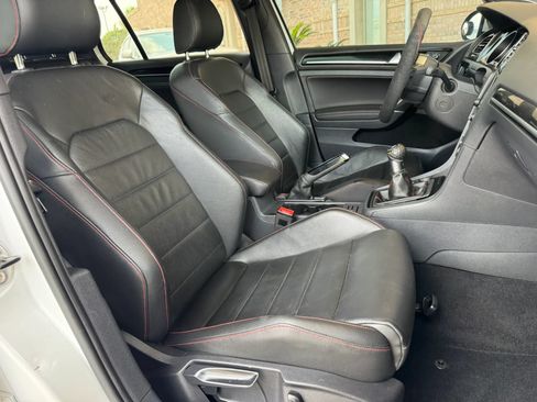 Used 2016 Volkswagen GTI SE w/ Lighting Package (SEL) FWD image 22