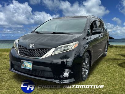 Used 2016 Toyota Sienna SE