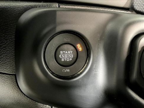 Used 2023 Jeep Wrangler Sport AWD/4WD image 38