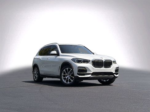 Used 2019 BMW X5 xDrive40i w/ Premium Package AWD/4WD image 2