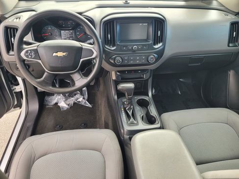 Used 2018 Chevrolet Colorado W/T w/ WT Convenience Package image 13