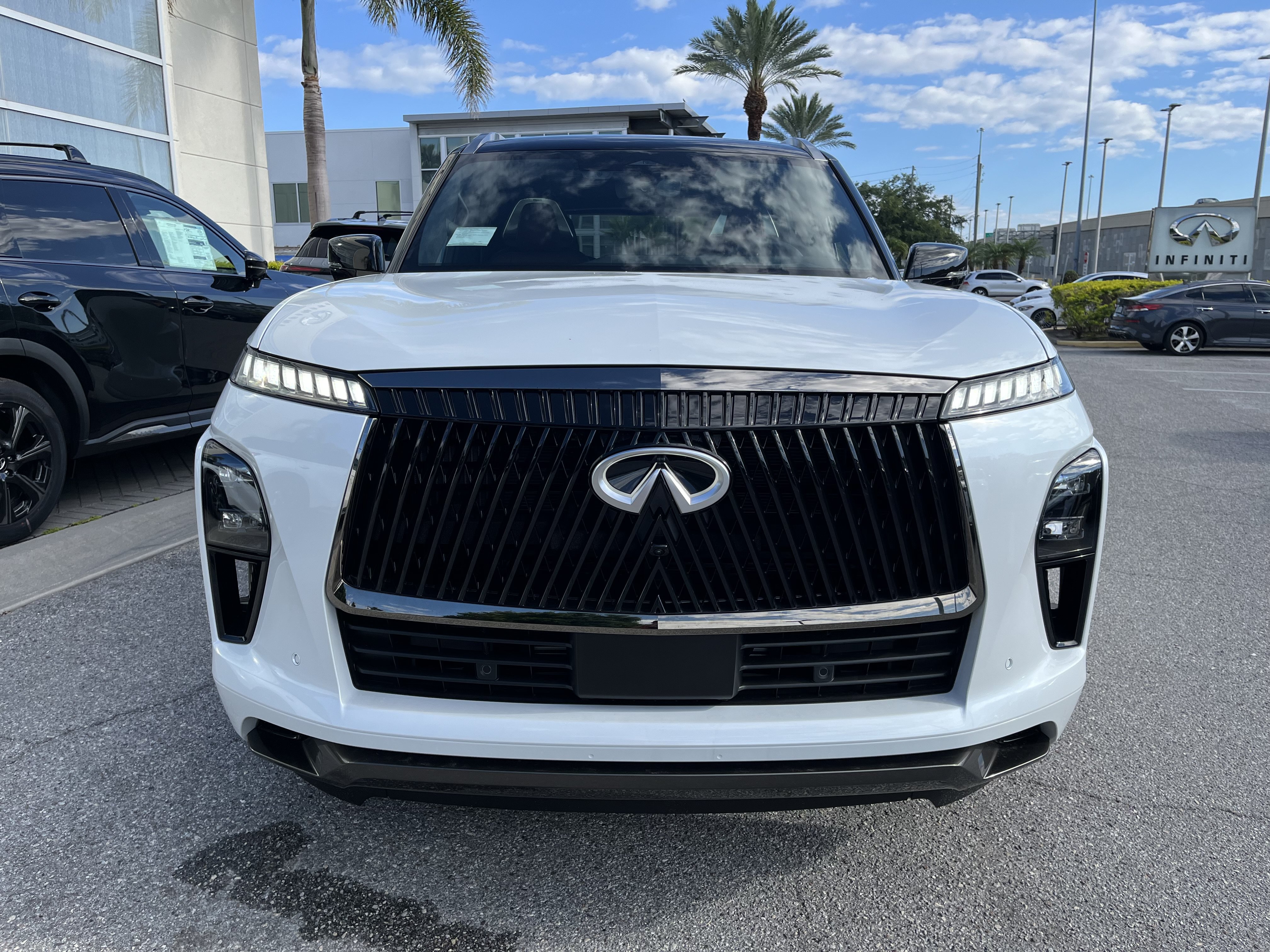 New 2026 INFINITI QX80 Autograph w/ Premium Cargo Package AWD/4WD image 9