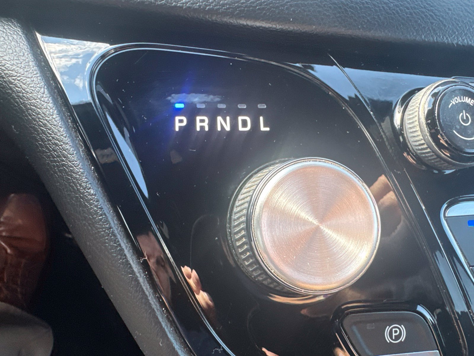 Used 2019 Chrysler Pacifica Touring Plus w/ Advanced Safetytec Group FWD image 32