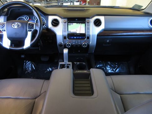 Used 2017 Toyota Tundra Limited w/ Limited Premium Package AWD/4WD image 23