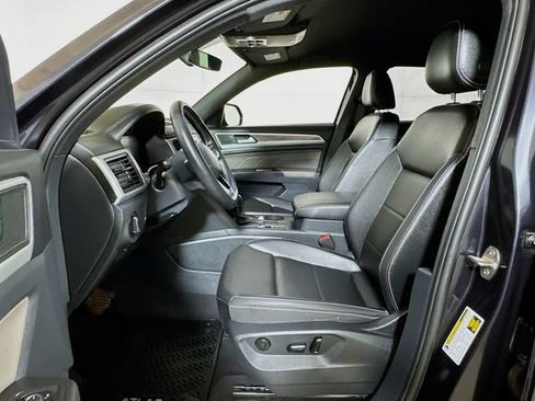 Used 2022 Volkswagen Atlas Cross Sport SE FWD image 18