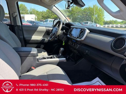 Used 2021 Toyota Tacoma SR5 RWD image 36