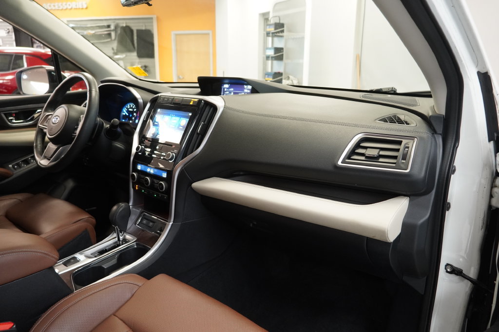 Used 2020 Subaru Ascent Touring AWD/4WD image 38