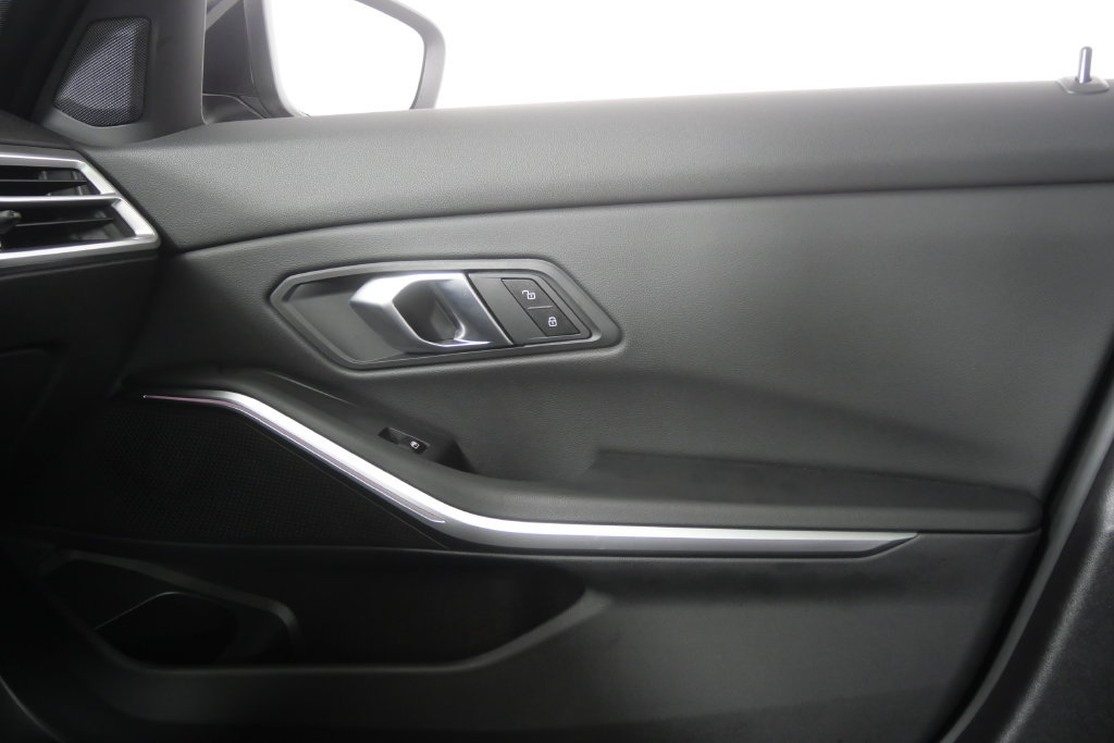 Certified 2026 BMW 330i Sedan RWD image 26
