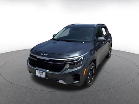 Used 2025 Kia Seltos S FWD image 7