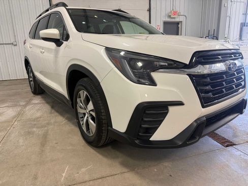 Certified 2024 Subaru Ascent Premium w/ Convenience Package AWD/4WD image 10