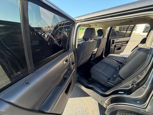 Used 2017 Ford Flex SE FWD image 12