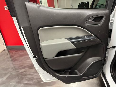 Used 2017 Chevrolet Colorado W/T w/ WT Convenience Package RWD image 22