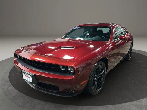 Used 2018 Dodge Challenger SXT Plus image 25