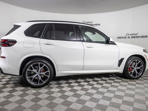 Used 2025 BMW X5 sDrive40i w/ M Sport Package RWD image 3