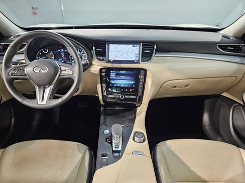 Used 2021 INFINITI QX50 Essential w/ Convenience Package FWD image 10